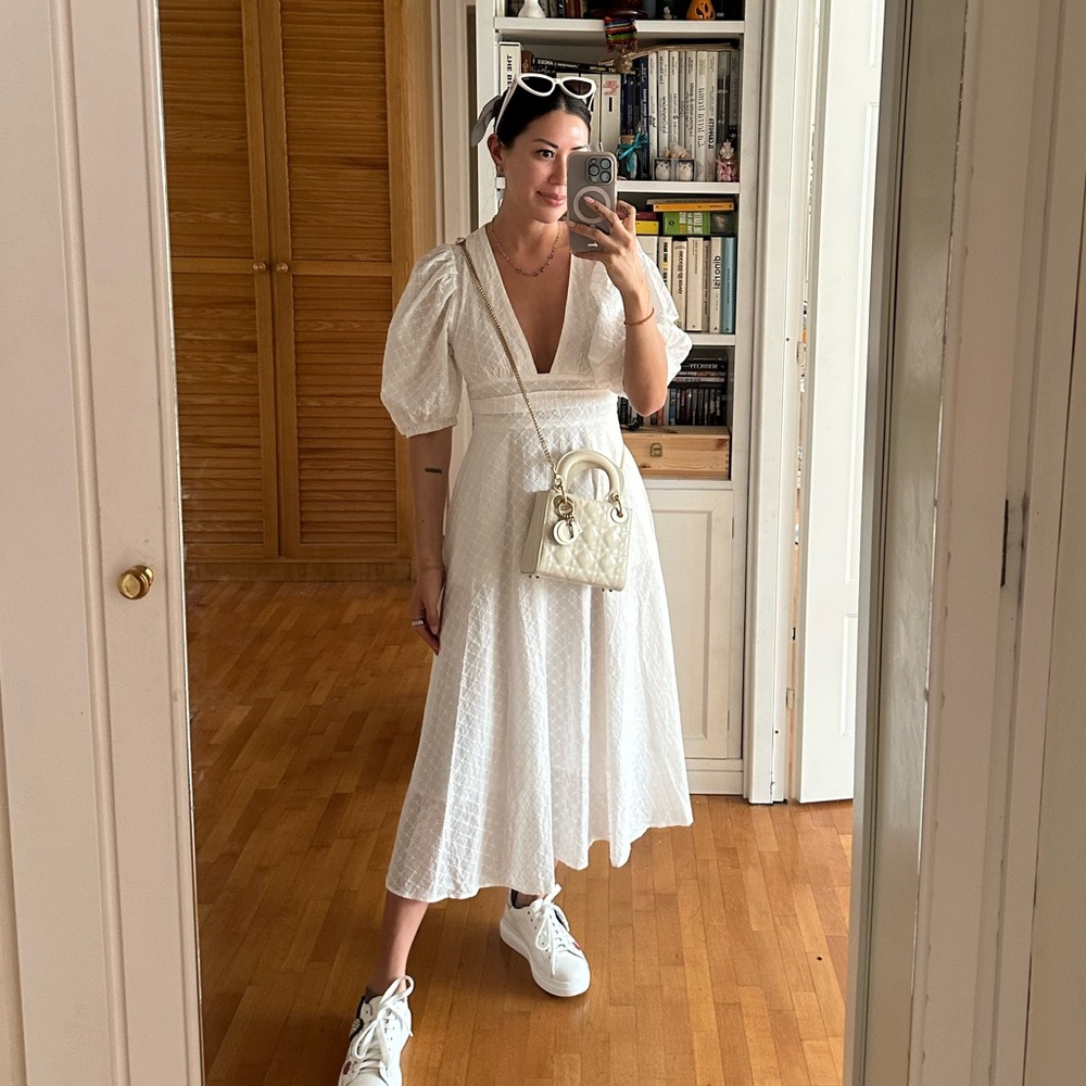 White Puff Sleeve Midid Dress